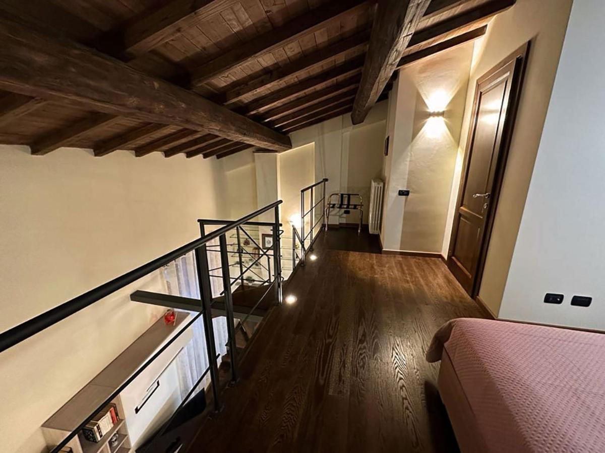 Guest House Palazzo Bussi Viterbo Bagian luar foto